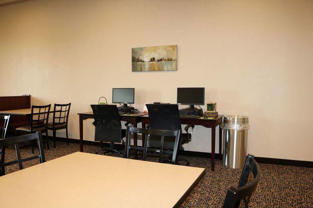 Cobblestone Inn & Suites Maryville Eksteriør billede