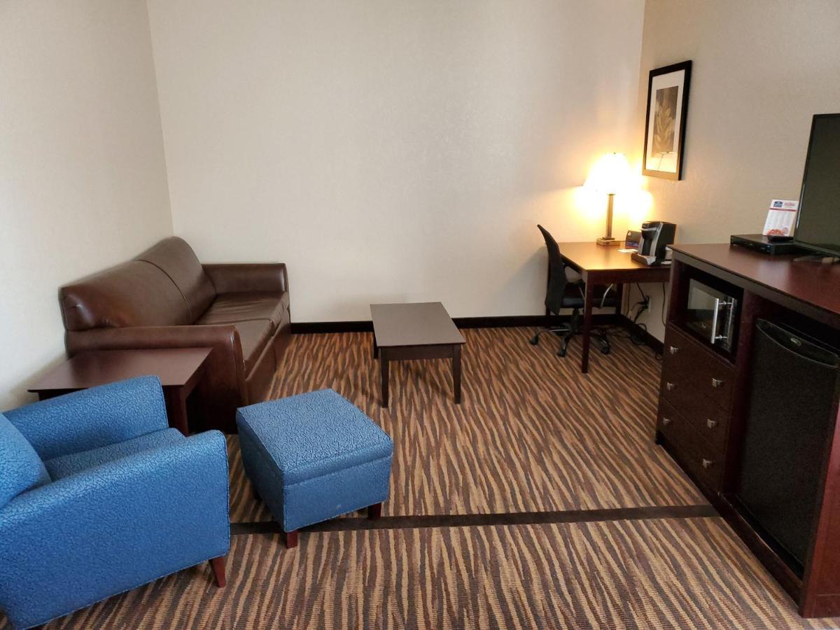 Cobblestone Inn & Suites Maryville Eksteriør billede